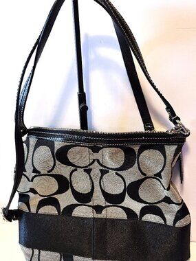 Vintage Coach Authentic Black and Tan Shoulder Bag